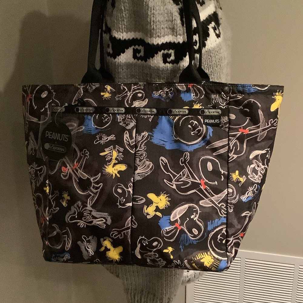 Peanuts Black and Blue Graphic Tote BNWT!